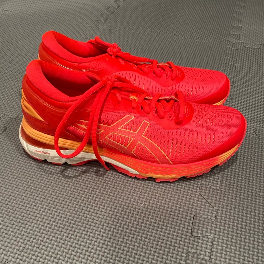 ASICS Women Gel Kayano 25 Running Sneakers
